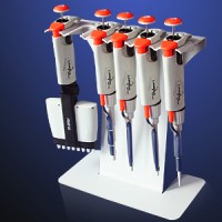 Corning® Universal Linear Rack for Lambda™ Plus Single and Multi-channel Pipettes