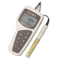 CyberScan CON 110 Portable Conductivity/TDS/RS232 Meter with DAS, RS232C Cable